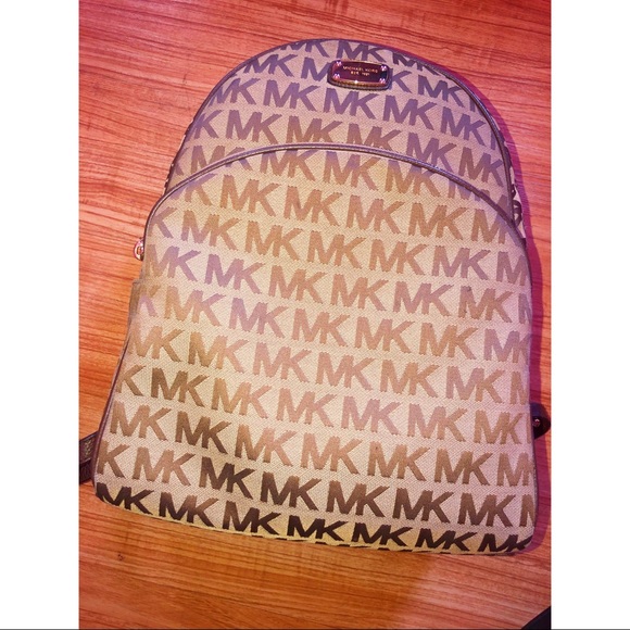 Michael Kors Book Bag - Picture 6 of 8